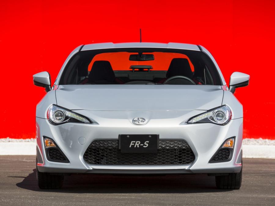  Scion FR-S 10 Series 2013 года  (фото 8 из 12)